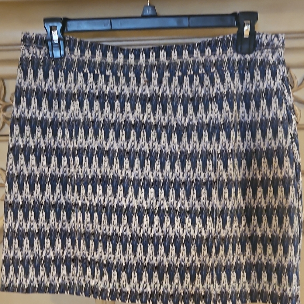 Elegant Blue and White Patterned Skirt